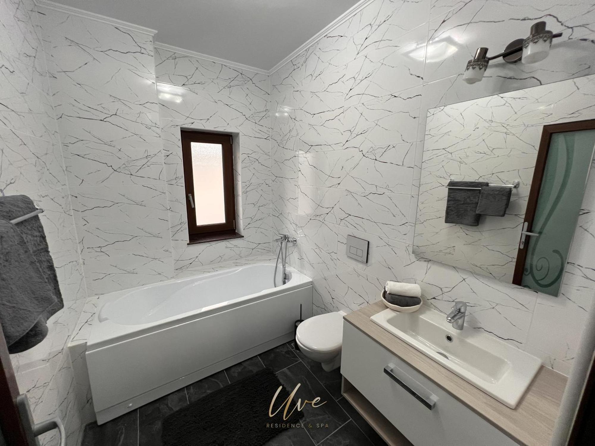 Uve Residence & Spa Πιάτρα Νέαμτς Εξωτερικό φωτογραφία