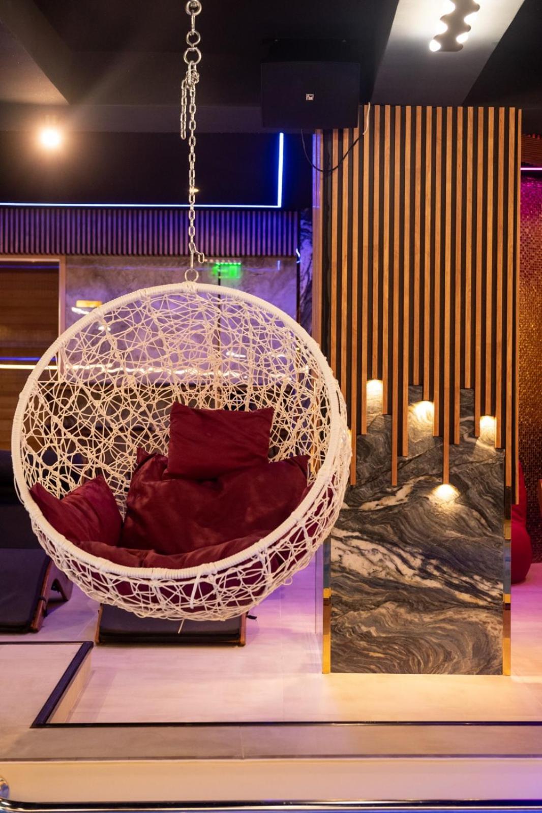 Uve Residence & Spa Πιάτρα Νέαμτς Εξωτερικό φωτογραφία
